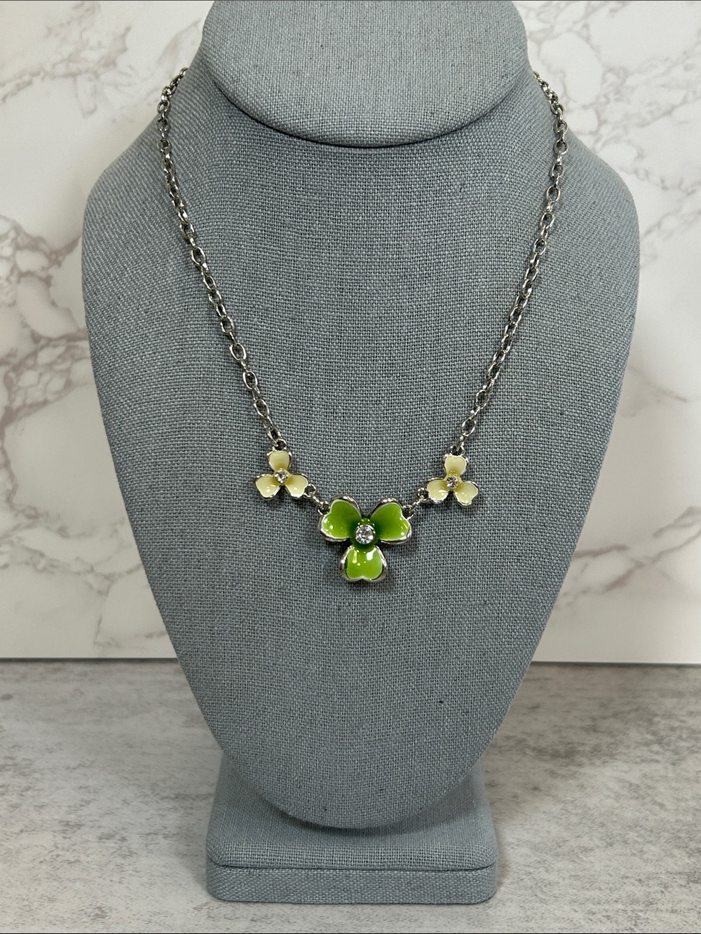 Solvar Brand Green Floral Enamel Necklace with Pale Yellow Accents